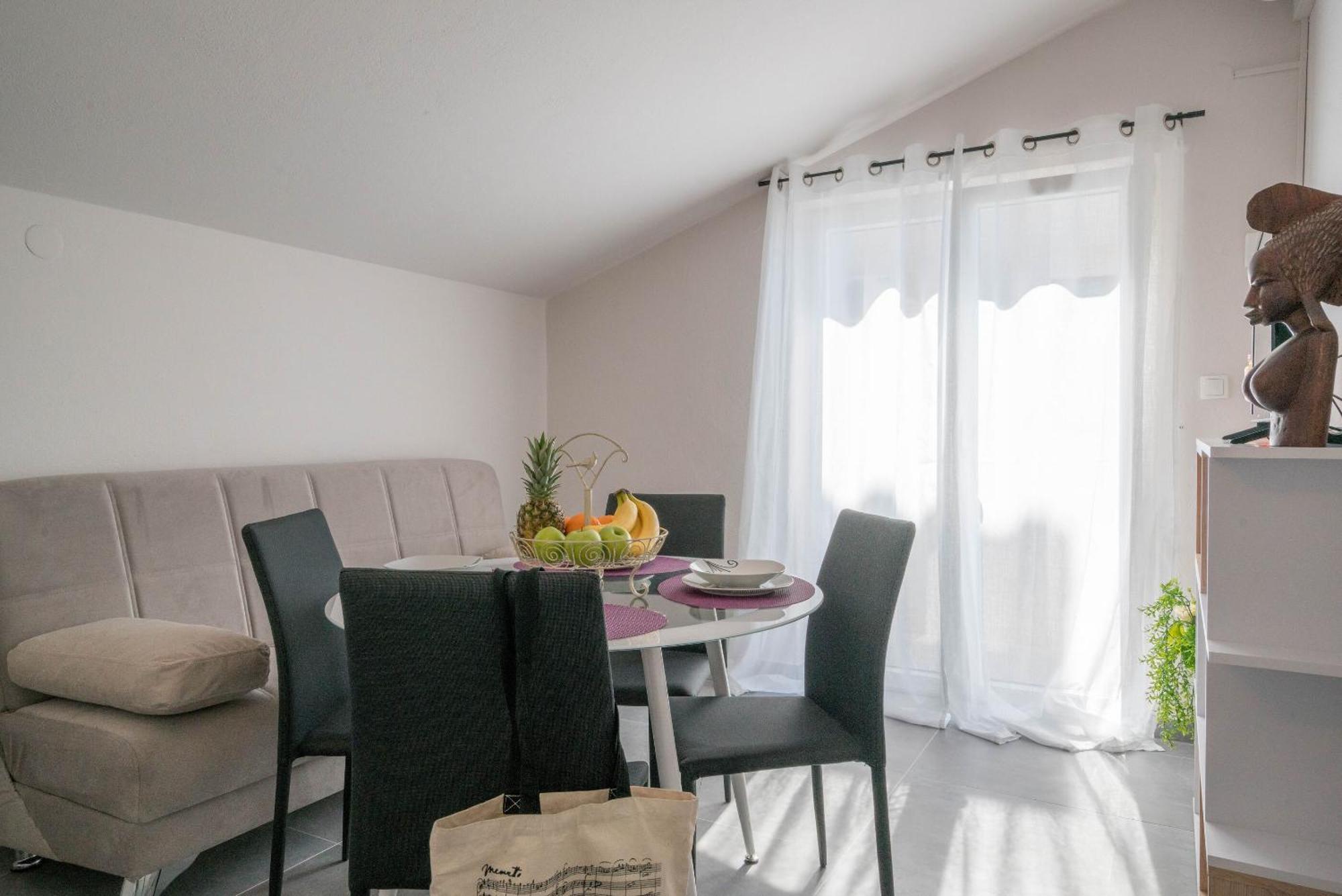 Apartmani Sonata Omiš Exterior foto